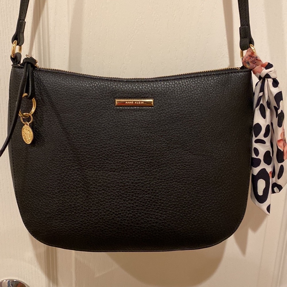 ANNE KLEIN Black Shoulder Bag